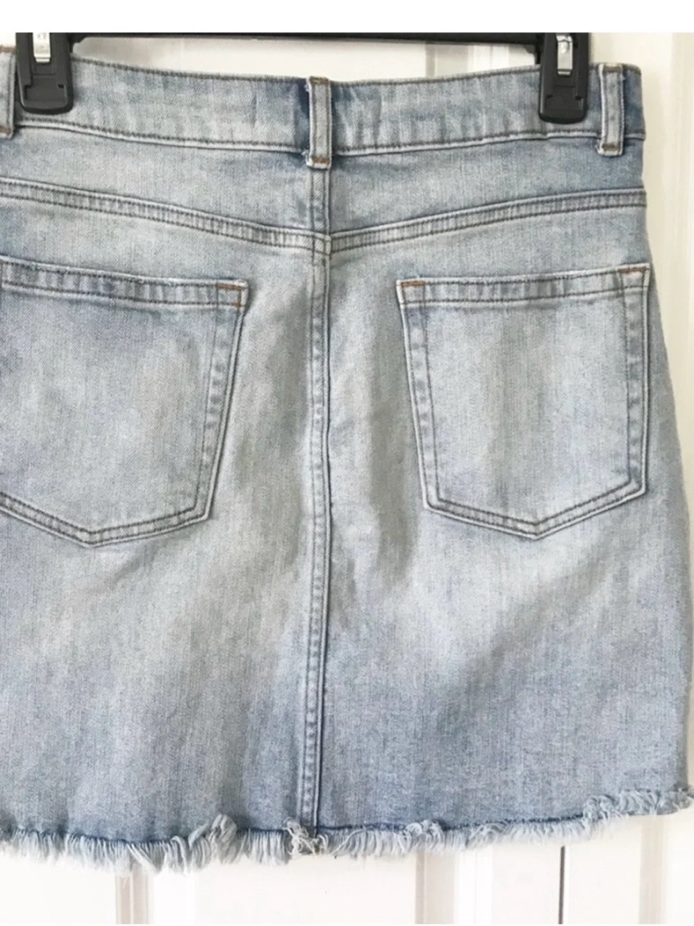 Zara rose floral embroidered distressed raw hem mini skirt - Picture 3 of 5
